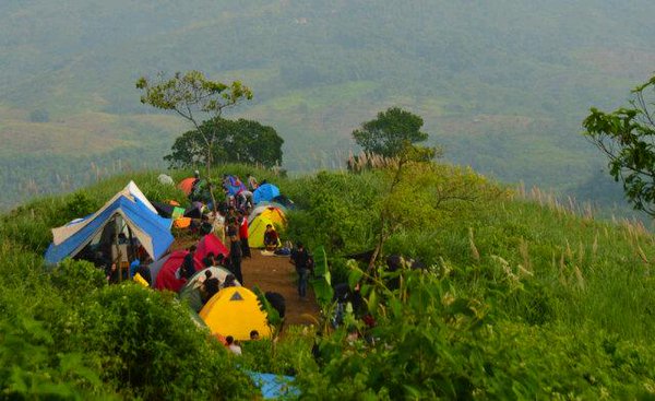 Trekking & Camping @Gunung Batu